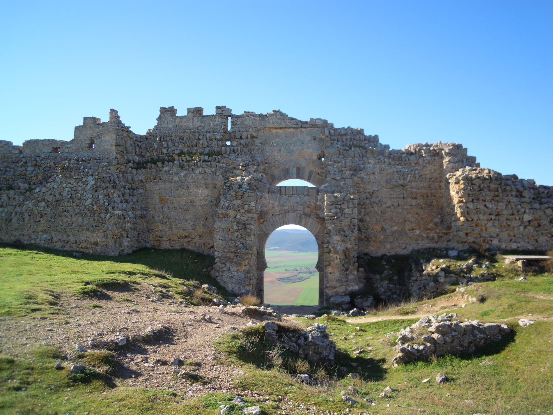  Castillo de Gormaz (Soria), puerta califal